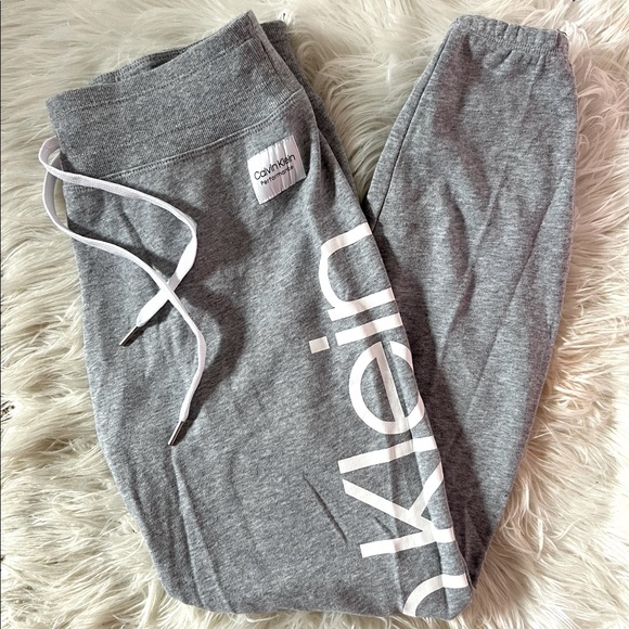 ✰ calvin klein sweatpants ✰ - Picture 1 of 4